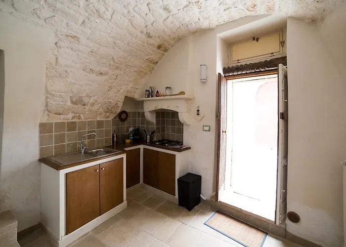 Borgovecchio 오스투니